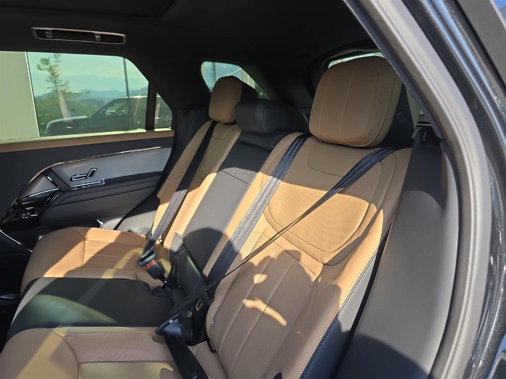 new 2025 Land Rover Range Rover Sport car, priced at $115,865