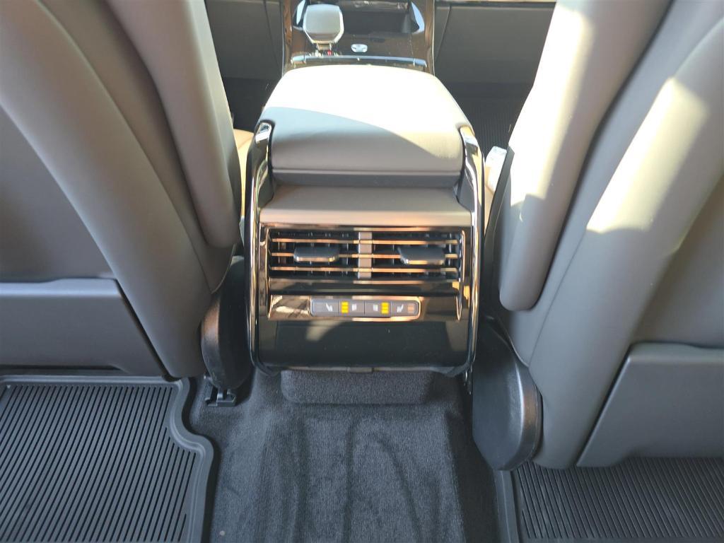 new 2025 Land Rover Range Rover Sport car, priced at $115,865