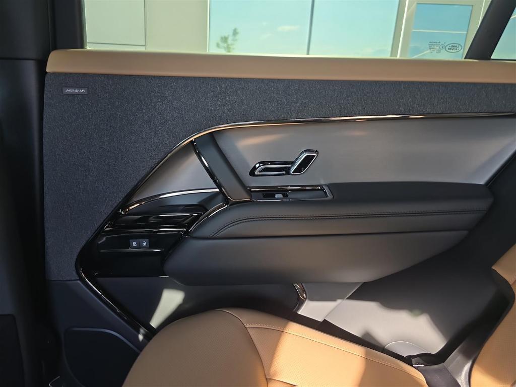 new 2025 Land Rover Range Rover Sport car, priced at $115,865