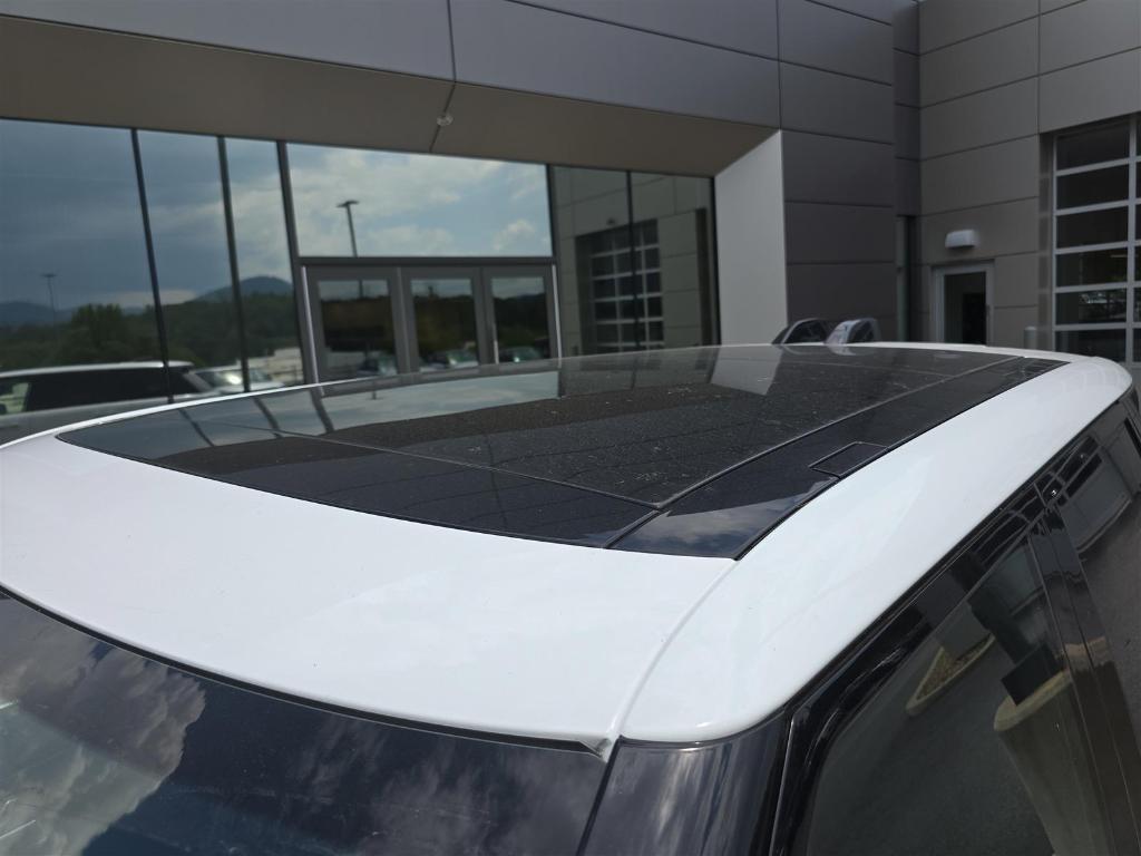 new 2025 Land Rover Range Rover car, priced at $123,030