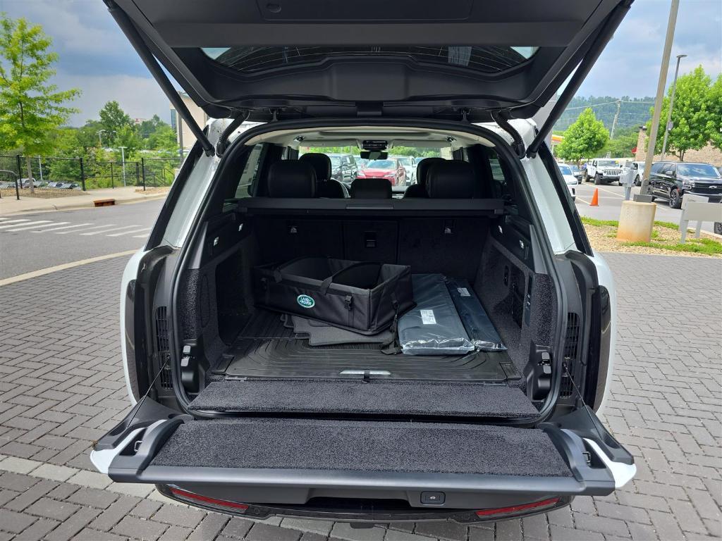 new 2025 Land Rover Range Rover car, priced at $123,030