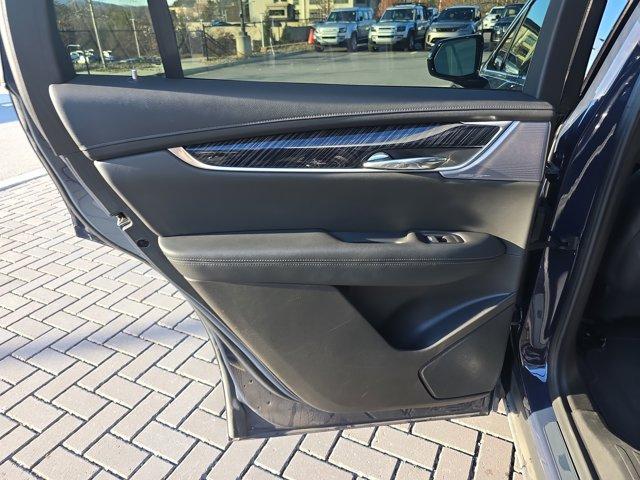 used 2025 Cadillac XT6 car, priced at $43,378