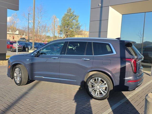 used 2025 Cadillac XT6 car, priced at $43,378