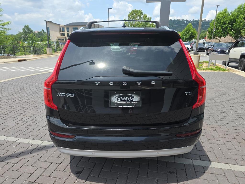 used 2022 Volvo XC90 car, priced at $34,888