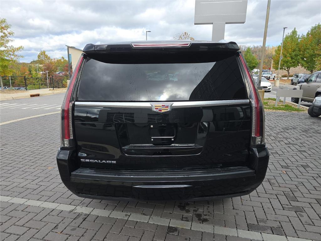used 2019 Cadillac Escalade ESV car, priced at $34,637