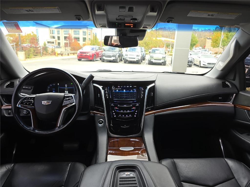 used 2019 Cadillac Escalade ESV car, priced at $34,637