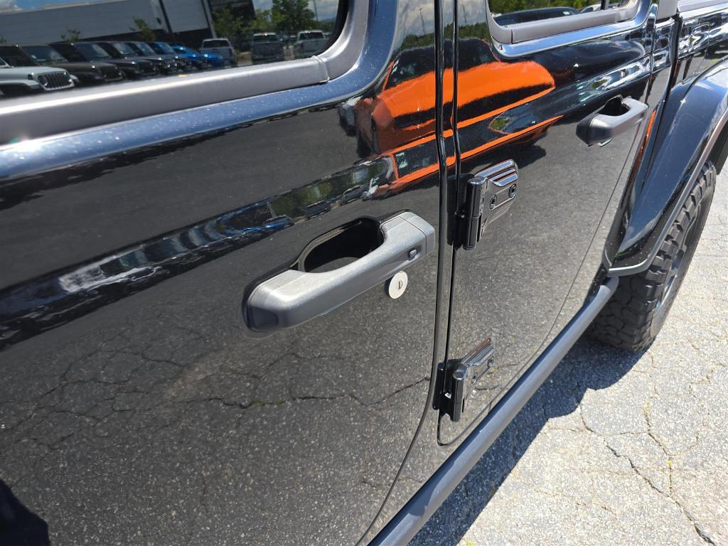 used 2022 Jeep Gladiator car, priced at $33,974