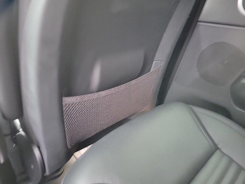 used 2024 Land Rover Discovery car, priced at $53,978