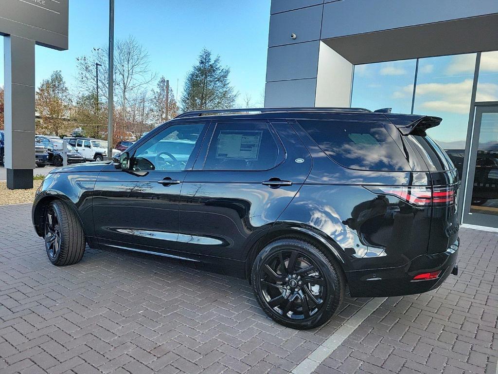 new 2025 Land Rover Discovery car, priced at $78,175