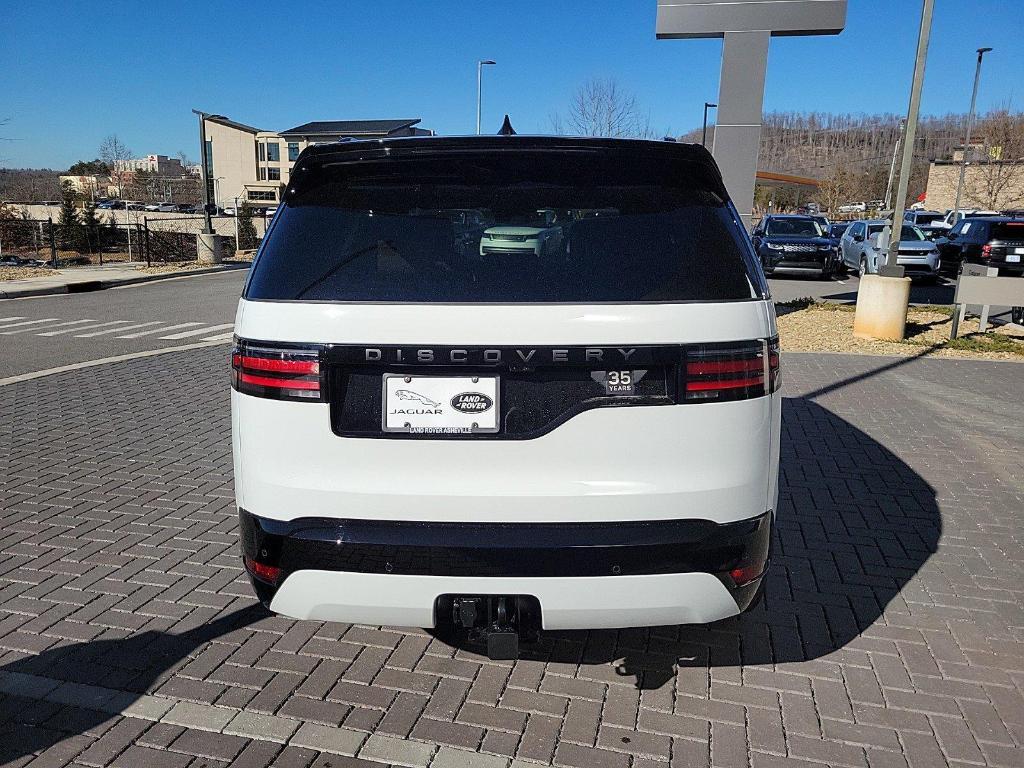 new 2025 Land Rover Discovery car, priced at $80,525