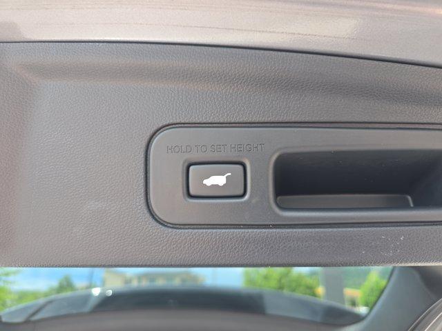 used 2023 Acura MDX car, priced at $43,538