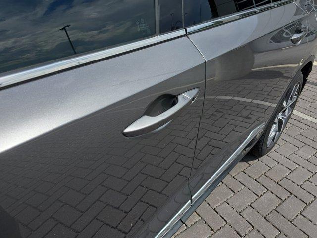 used 2023 Acura MDX car, priced at $43,538