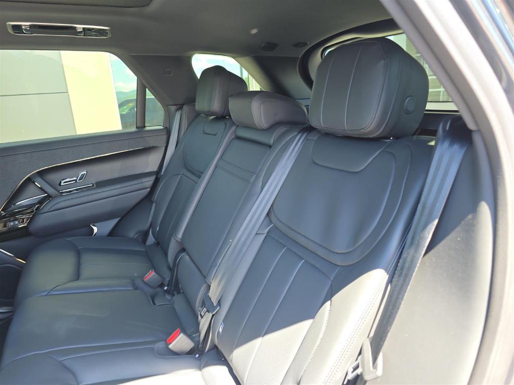 new 2025 Land Rover Range Rover Sport car, priced at $109,280