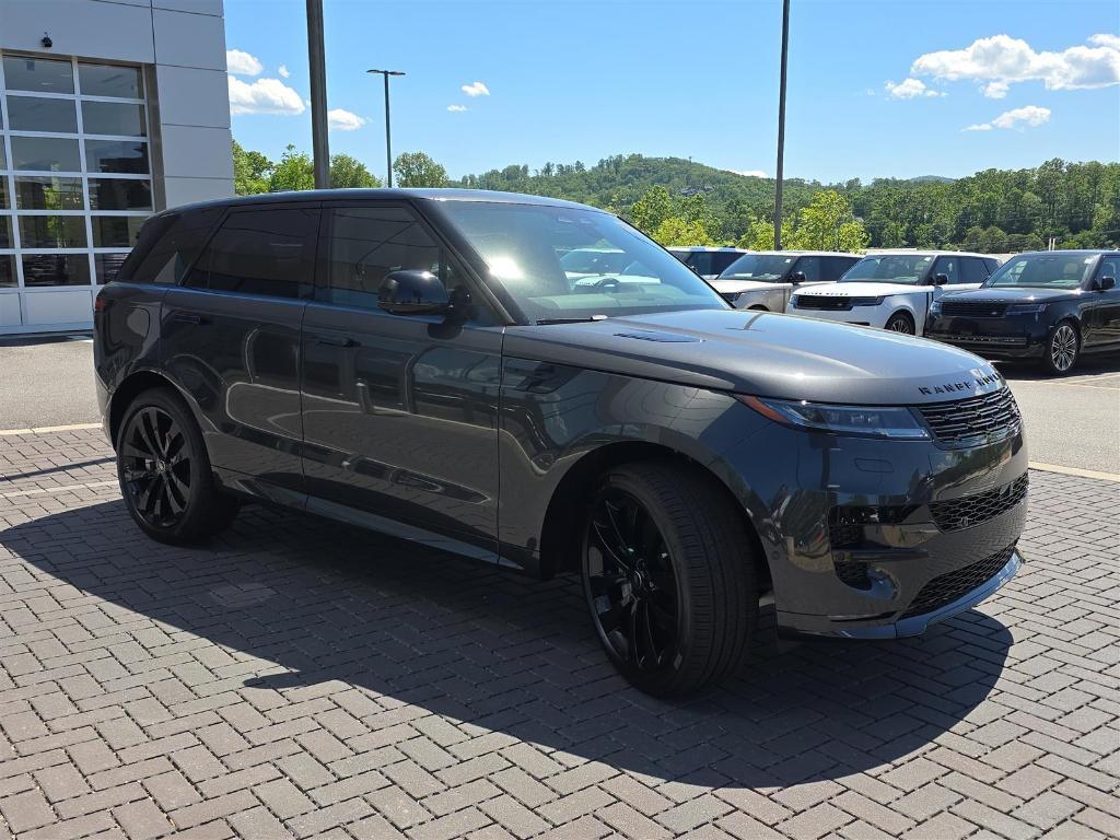 new 2025 Land Rover Range Rover Sport car, priced at $109,280