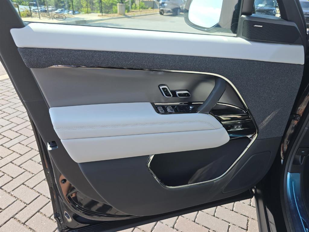 new 2025 Land Rover Range Rover Sport car, priced at $82,840