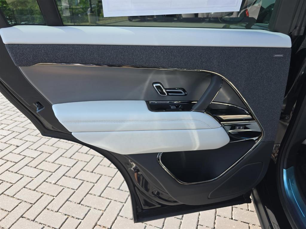 new 2025 Land Rover Range Rover Sport car, priced at $82,840