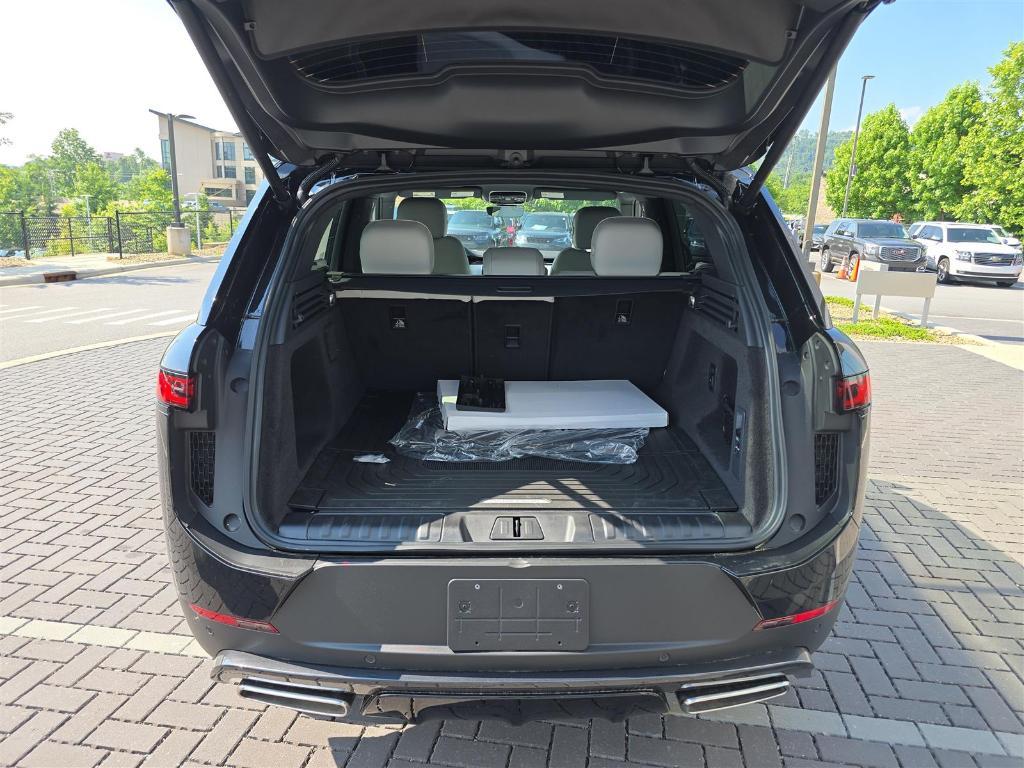 new 2025 Land Rover Range Rover Sport car, priced at $82,840