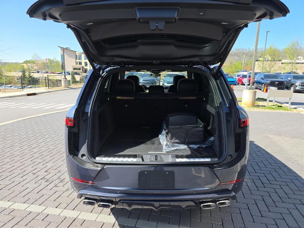 new 2025 Land Rover Range Rover Sport car, priced at $114,265