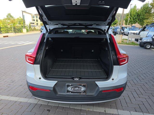 used 2020 Volvo XC40 car, priced at $21,687