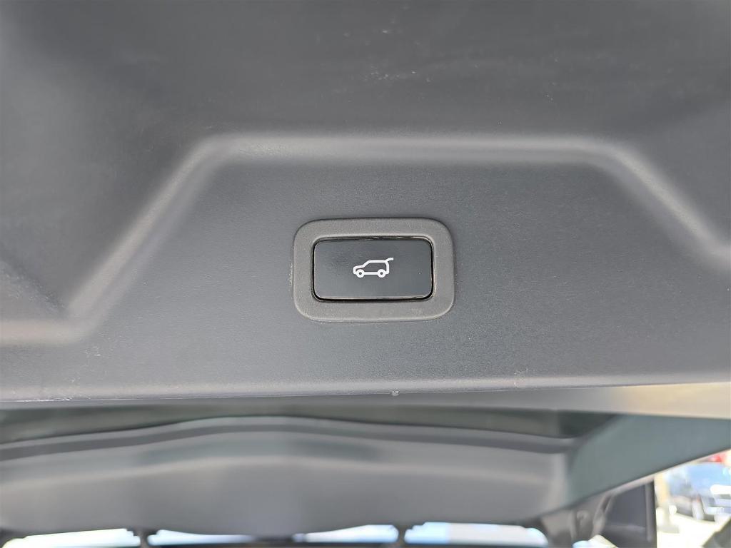 used 2021 Land Rover Range Rover car, priced at $48,438