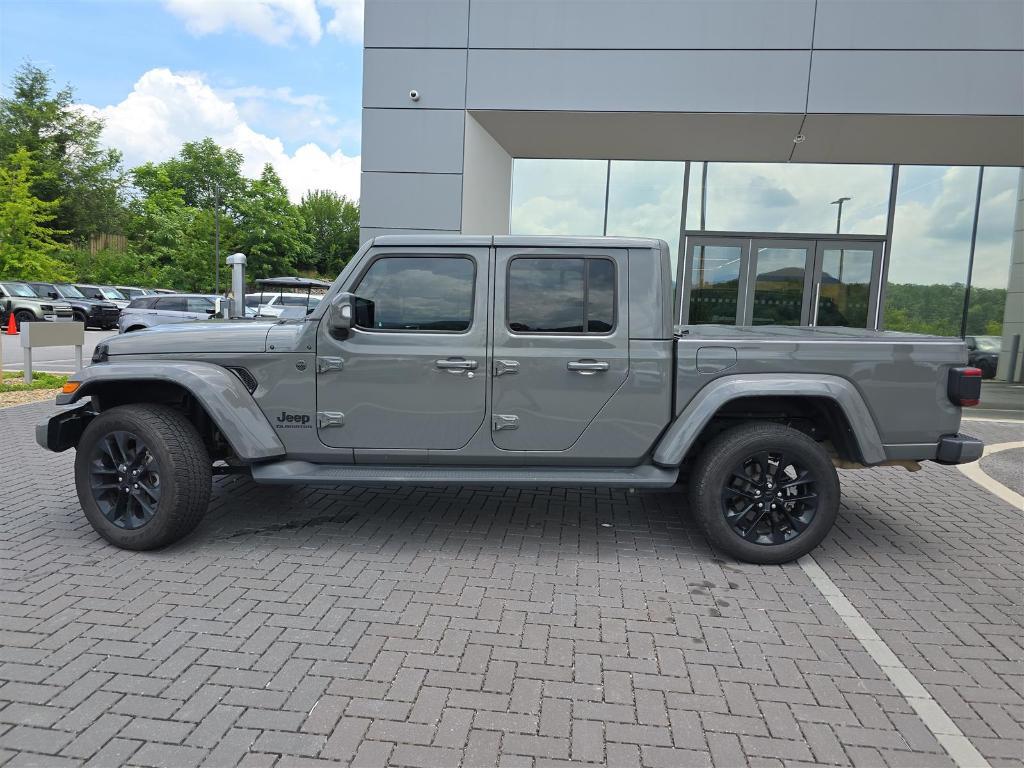 used 2022 Jeep Gladiator car, priced at $36,342