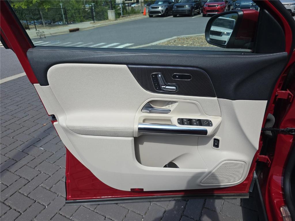 used 2022 Mercedes-Benz GLA 250 car, priced at $27,987