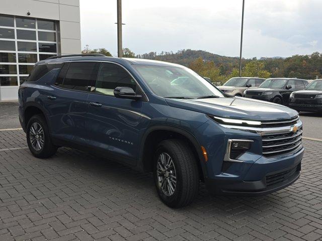 used 2025 Chevrolet Traverse car, priced at $34,987