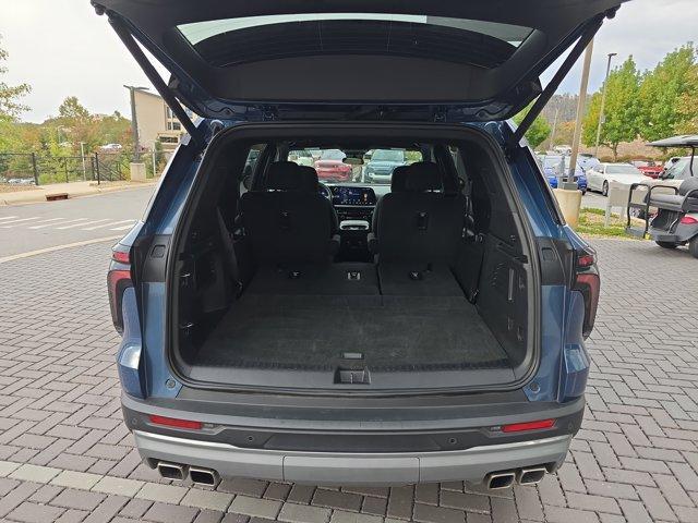 used 2025 Chevrolet Traverse car, priced at $34,987