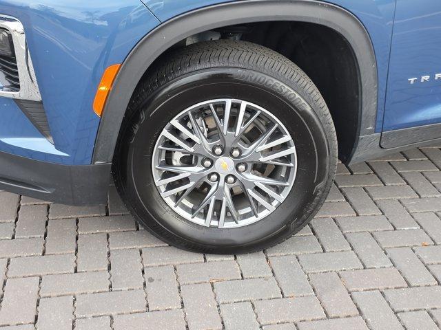 used 2025 Chevrolet Traverse car, priced at $34,987