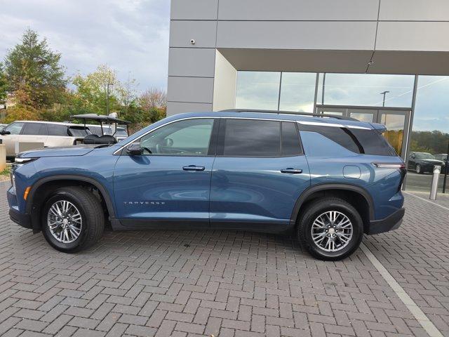 used 2025 Chevrolet Traverse car, priced at $34,987