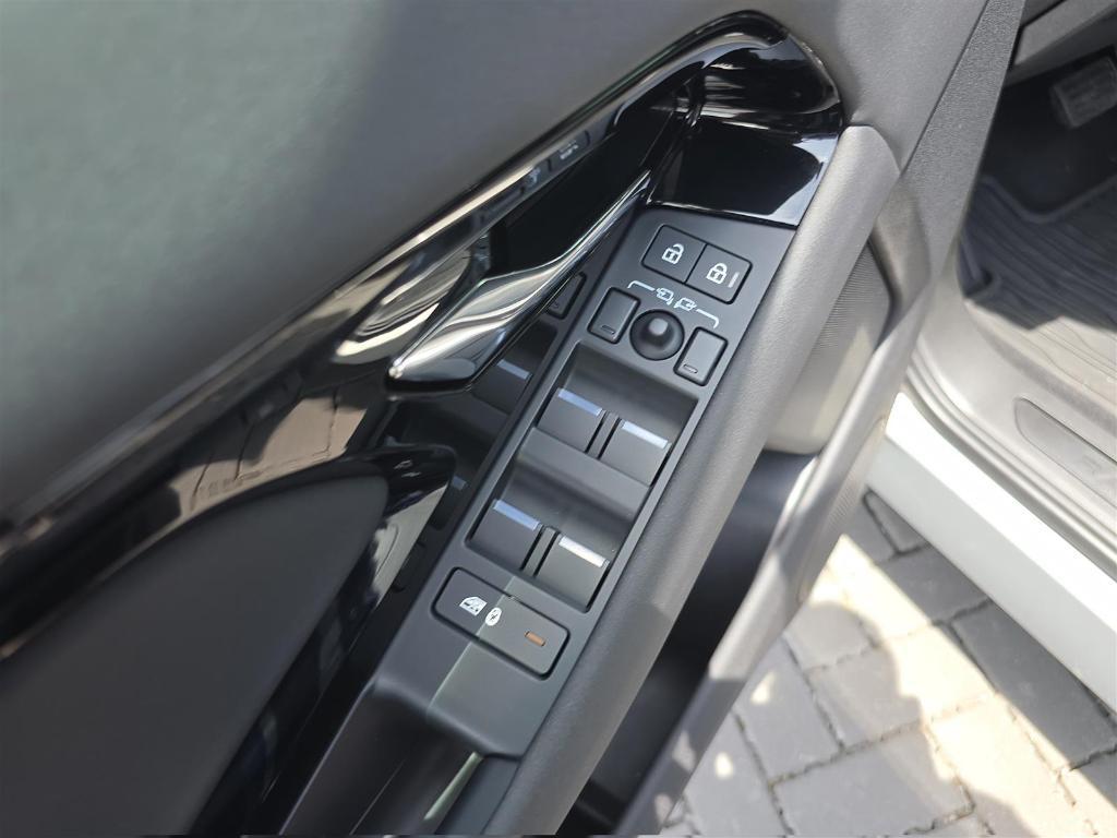 used 2025 Land Rover Range Rover Evoque car, priced at $49,651