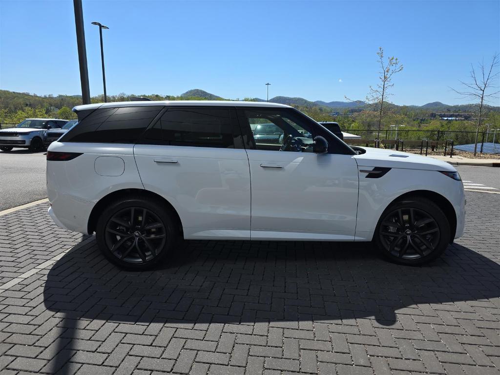 new 2025 Land Rover Range Rover Sport car, priced at $117,365