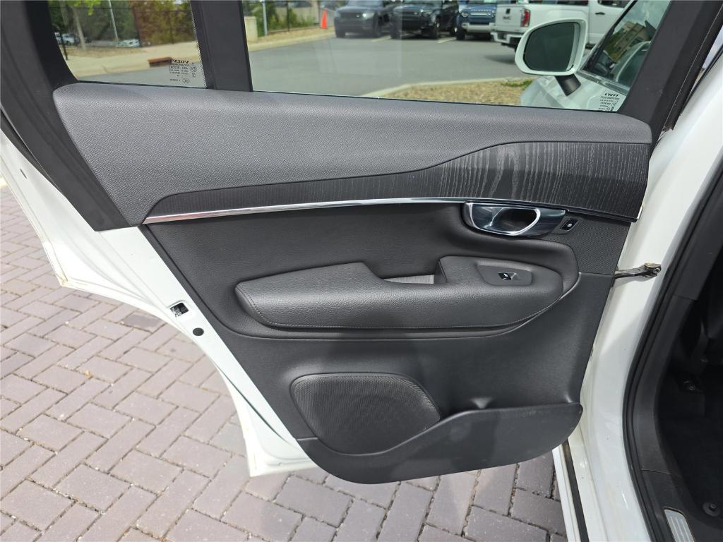 used 2020 Volvo XC90 car, priced at $24,987