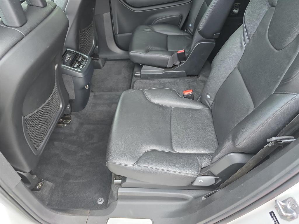 used 2020 Volvo XC90 car, priced at $24,987