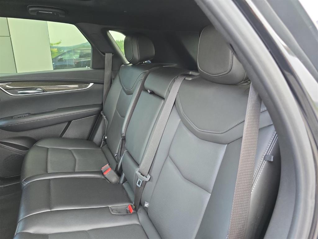used 2022 Cadillac XT5 car, priced at $36,980