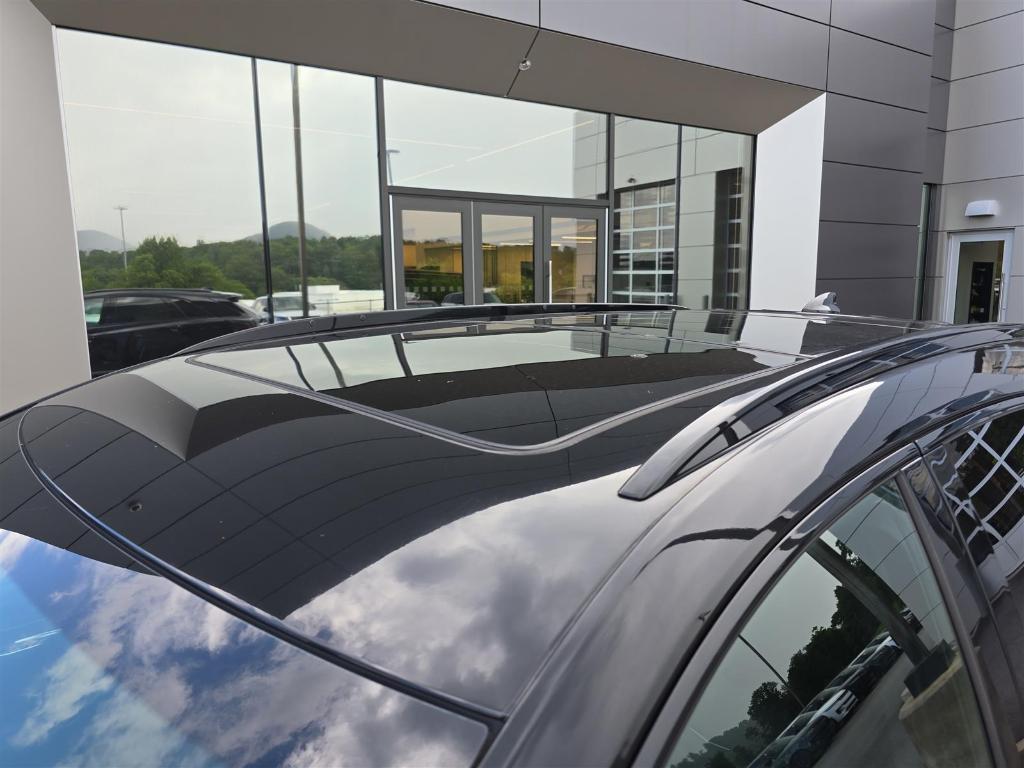 used 2022 Cadillac XT5 car, priced at $36,980