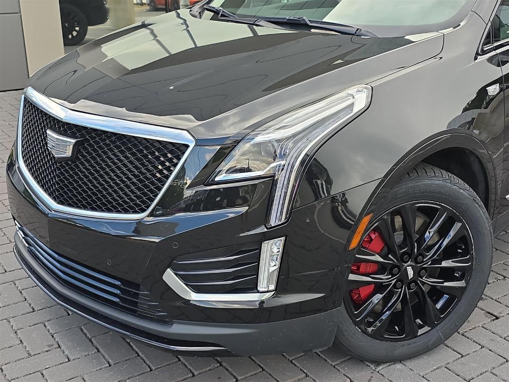used 2022 Cadillac XT5 car, priced at $36,980