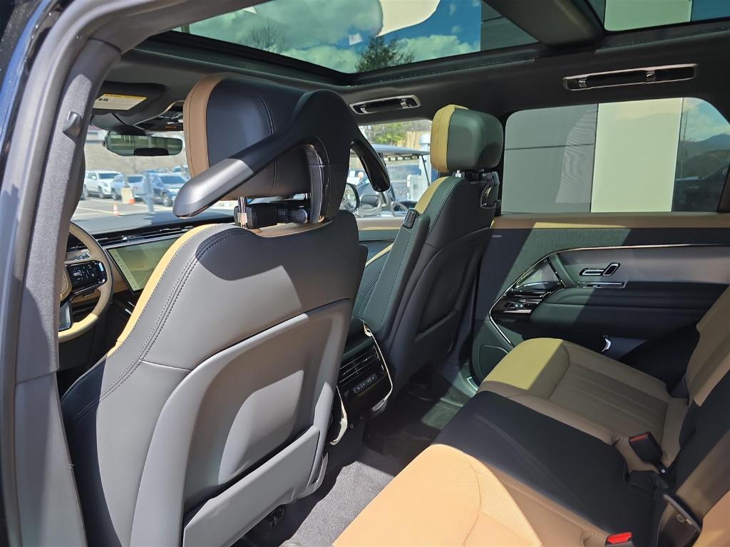 new 2025 Land Rover Range Rover Sport car, priced at $99,980