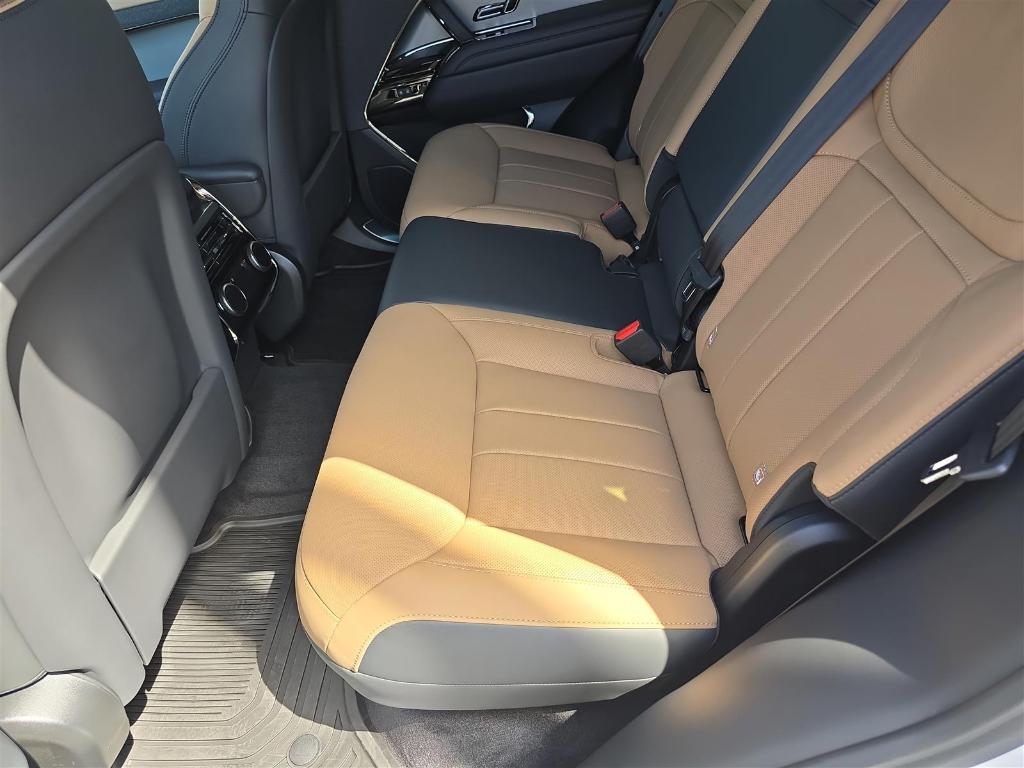 new 2025 Land Rover Range Rover Sport car, priced at $121,325