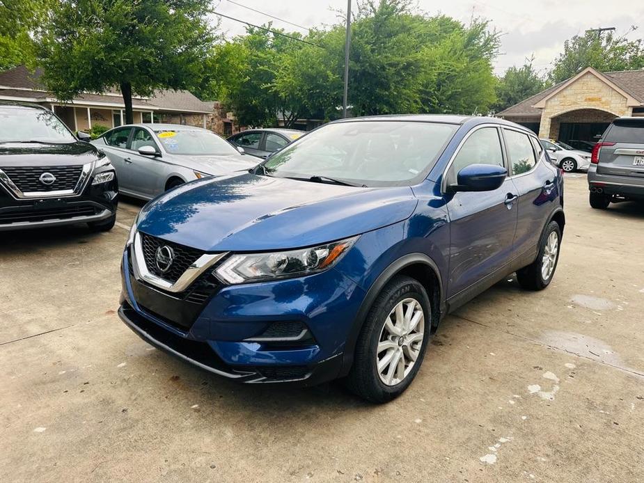 used 2020 Nissan Rogue Sport car, priced at $16,999