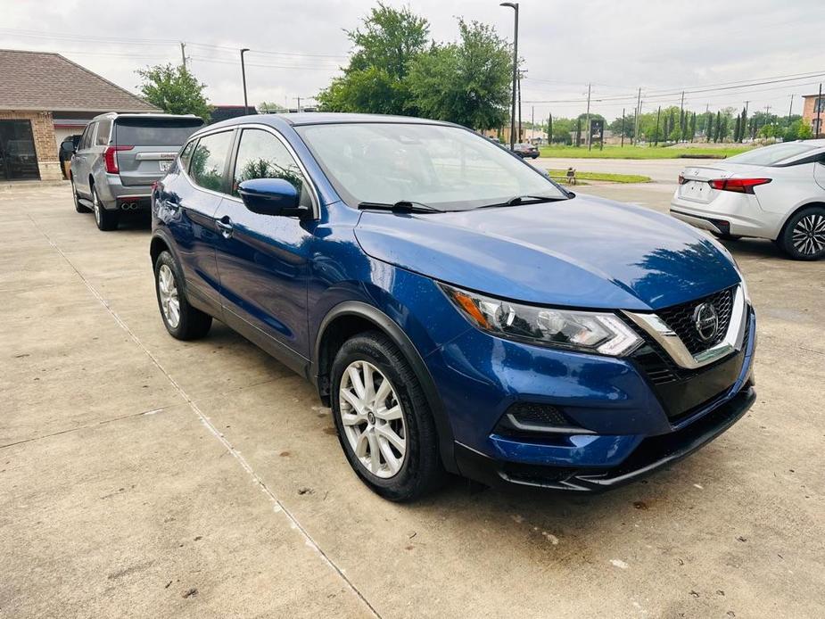 used 2020 Nissan Rogue Sport car, priced at $16,999