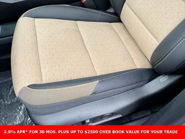 new 2025 Chevrolet Equinox car, priced at $37,084
