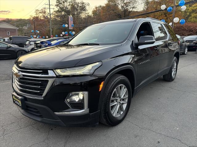 used 2023 Chevrolet Traverse car, priced at $30,995