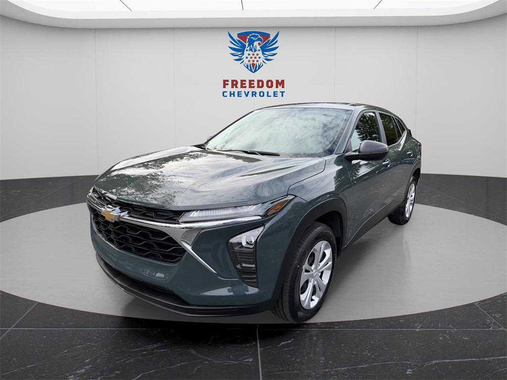 used 2025 Chevrolet Trax car, priced at $19,995