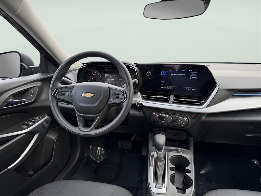 used 2025 Chevrolet Trax car, priced at $19,495