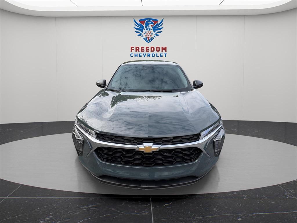 used 2025 Chevrolet Trax car, priced at $19,495