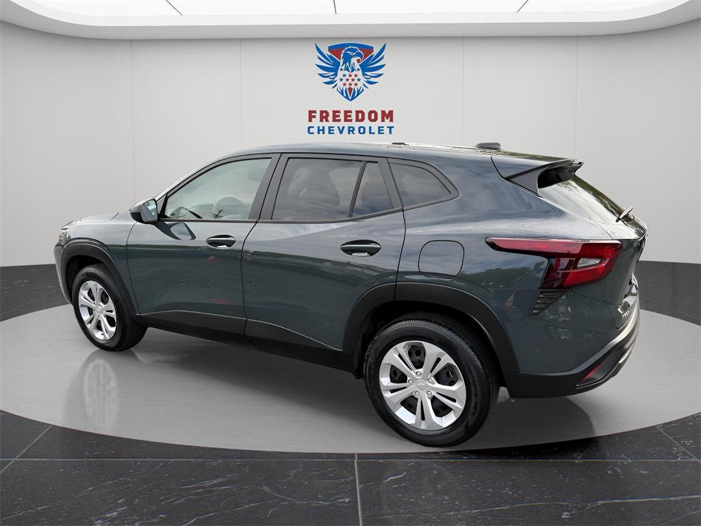 used 2025 Chevrolet Trax car, priced at $19,495