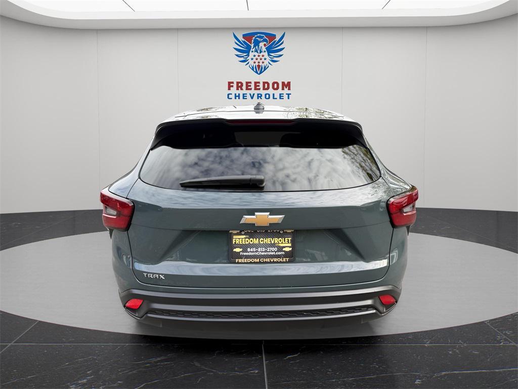 used 2025 Chevrolet Trax car, priced at $19,495
