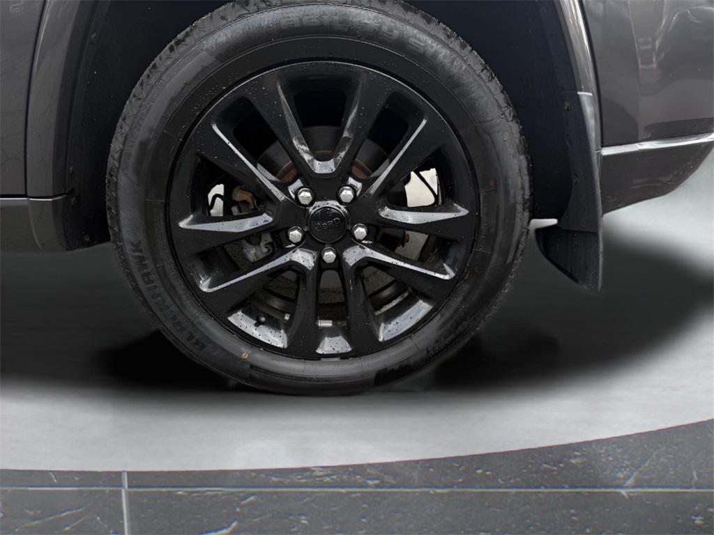 used 2019 Jeep Grand Cherokee car, priced at $16,495