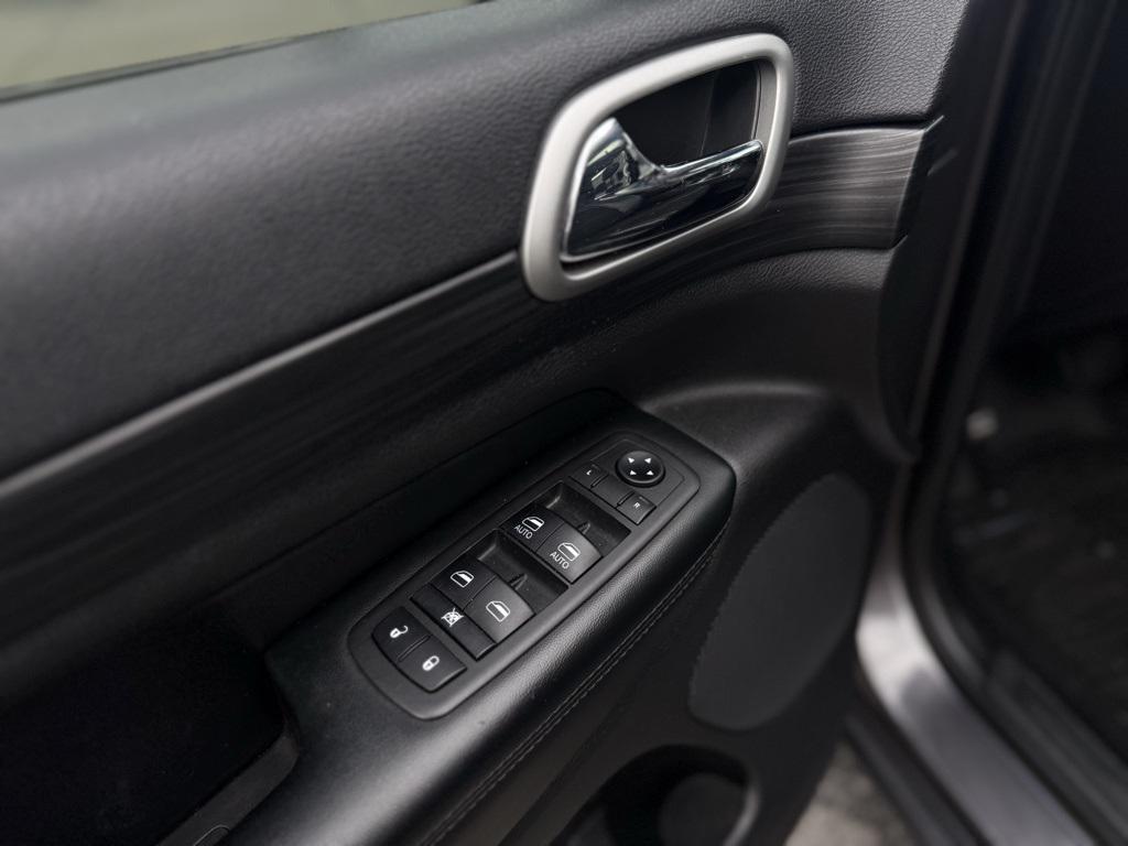 used 2019 Jeep Grand Cherokee car, priced at $17,995